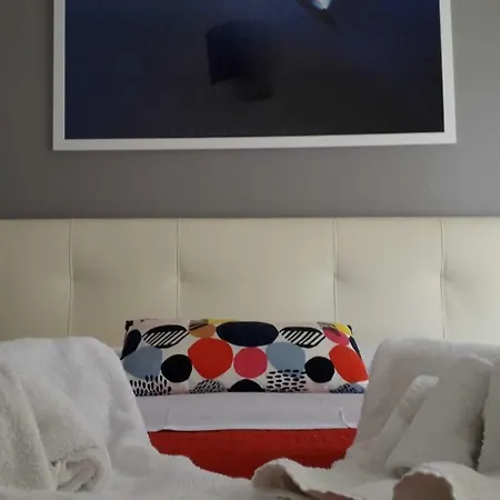 Domus Raffaello Bed and Breakfast