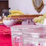 Domus Raffaello Bed & Breakfast