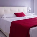 Domus Raffaello לינה וארוחת בוקר
