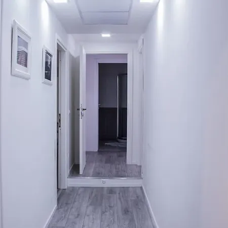 Domus Raffaello Nocleg ze śniadaniem 3*